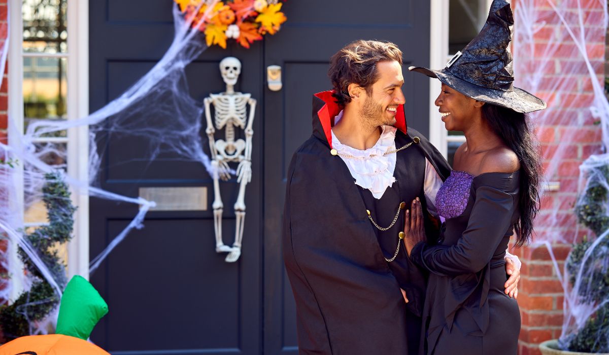 Couple dressed in coordinated Halloween costumes
