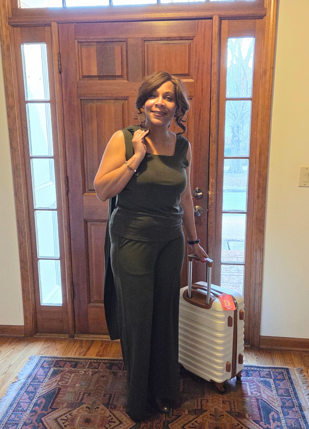 Sexy Modest Brigitte Brianna Essential Set in Olive – doorway departure look