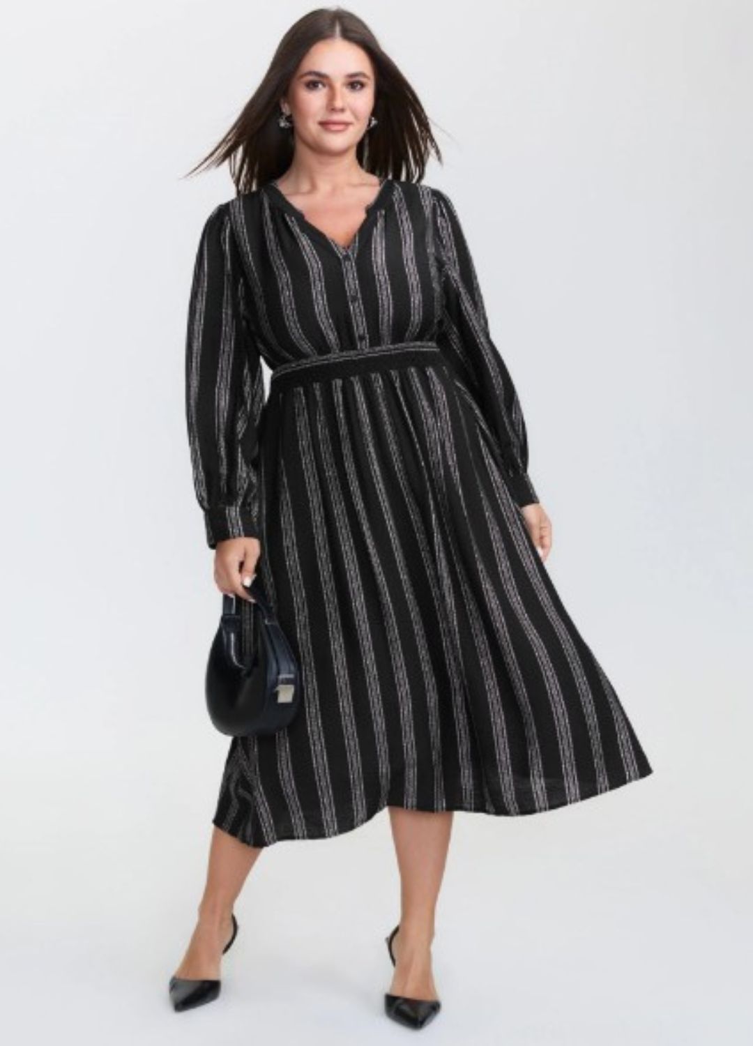 BloomChic – Monochrome Stripe Button Detail Midi Dress