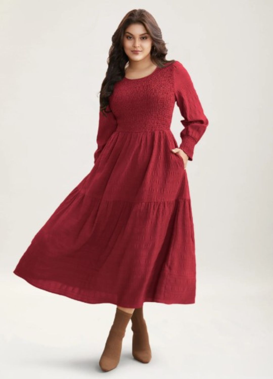 BloomChic – Textured Shirred Midi Dress in Lava Falls